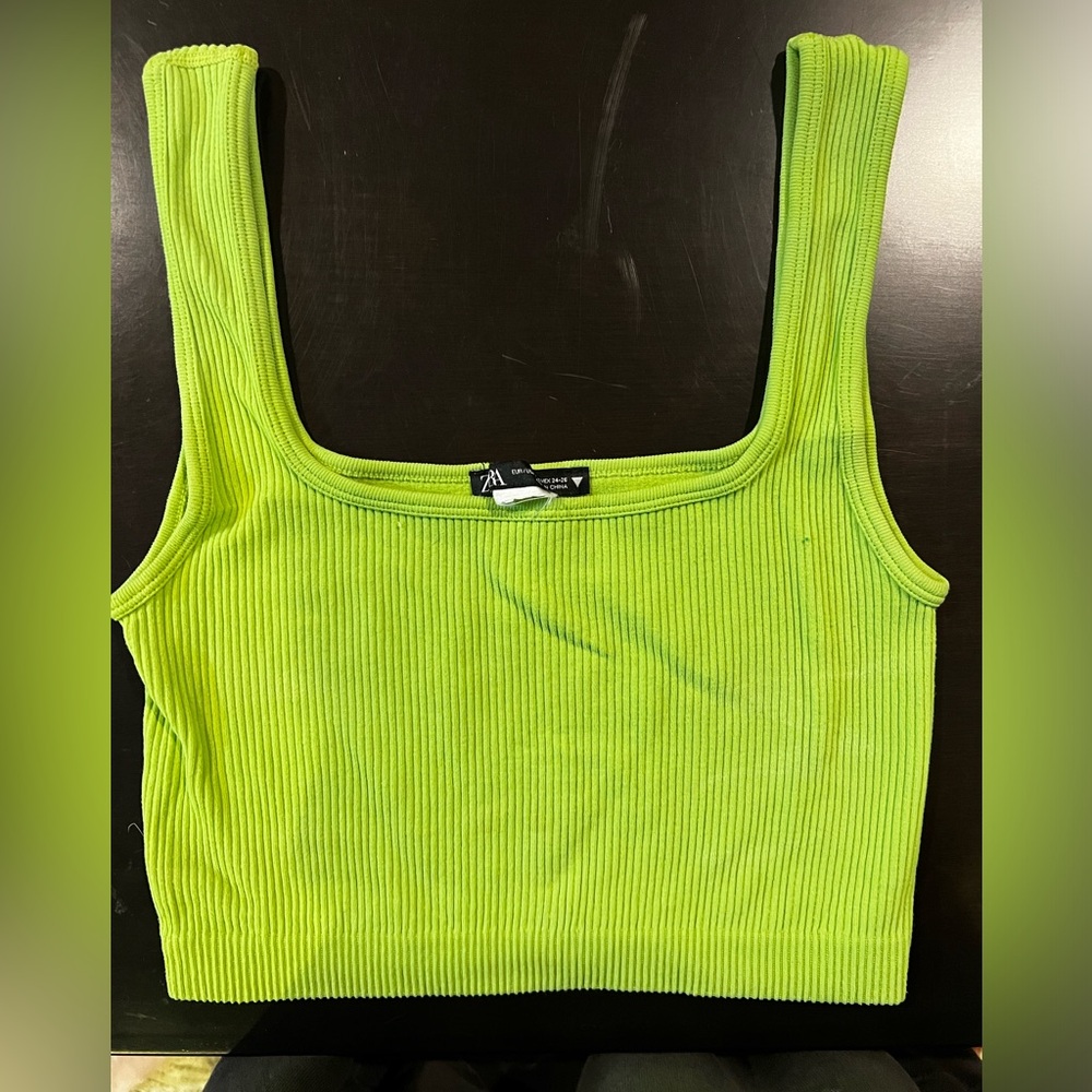 Size XS Pastel Green Zara Cropped Tank